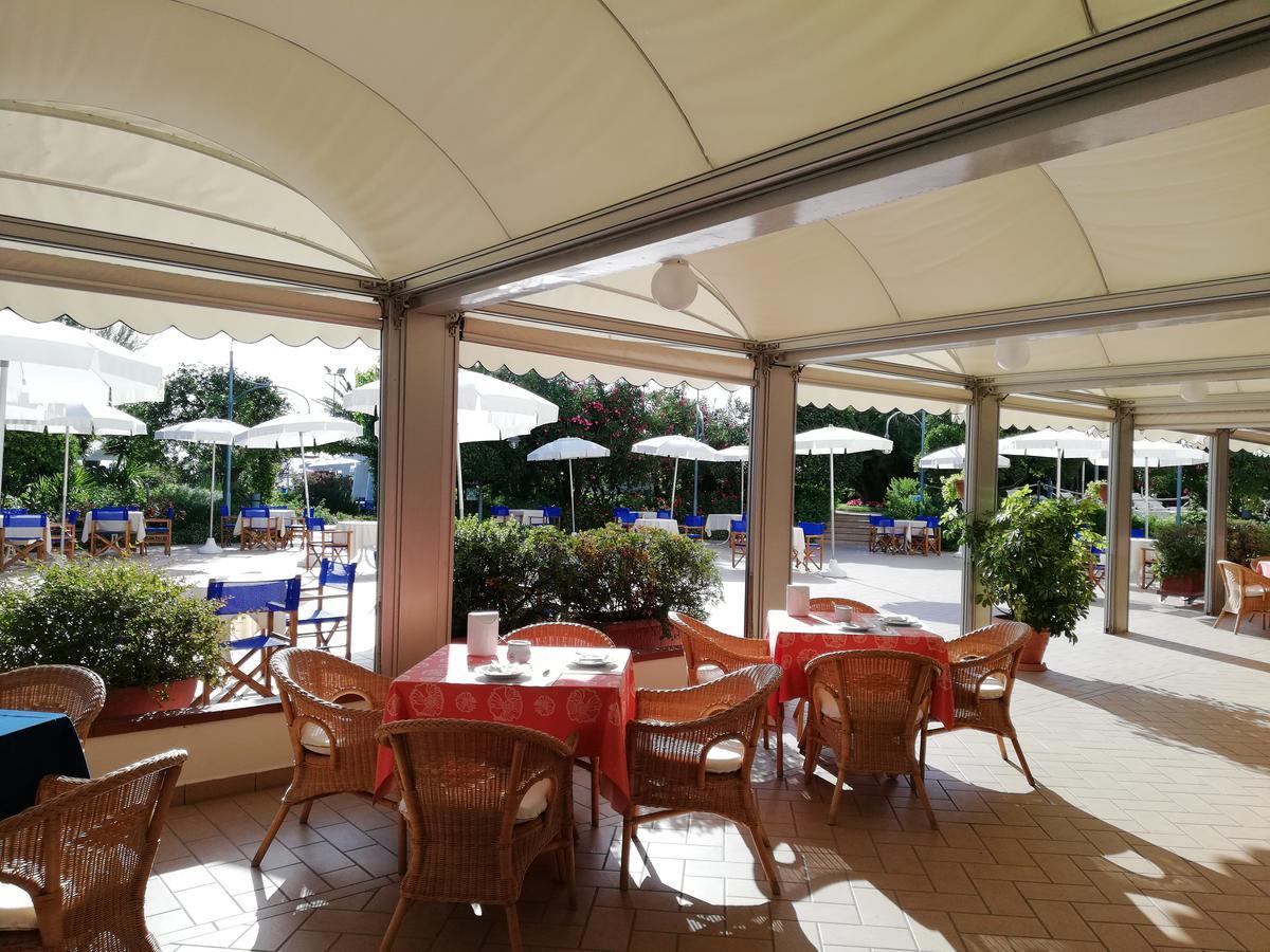 Hotel Parco Delle Rose Silvi Marina Exterior foto
